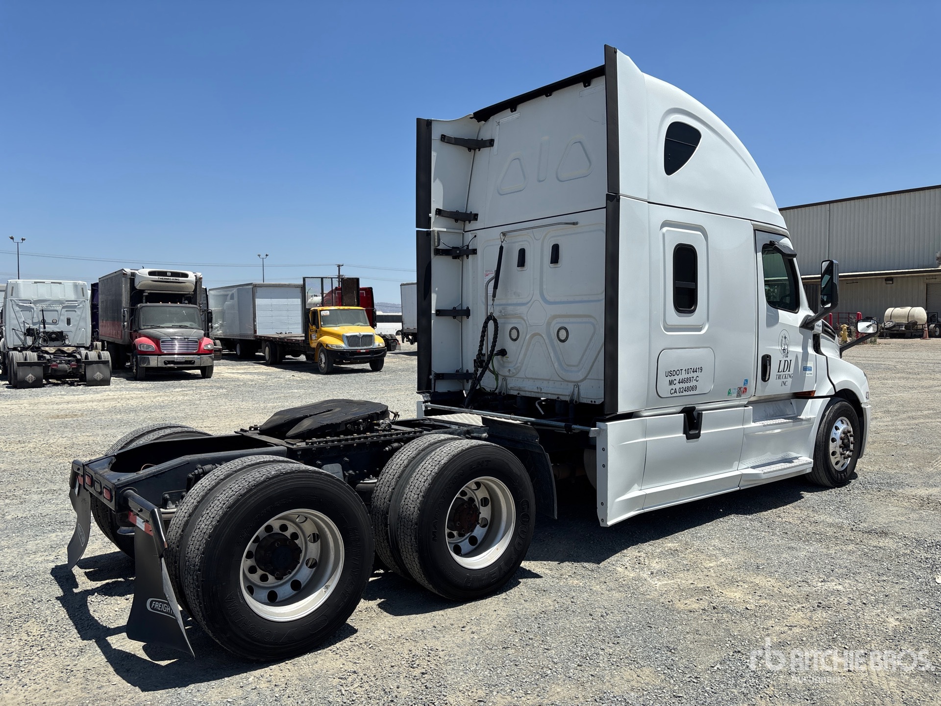 General Appearance with Picture, Right Rear Corner