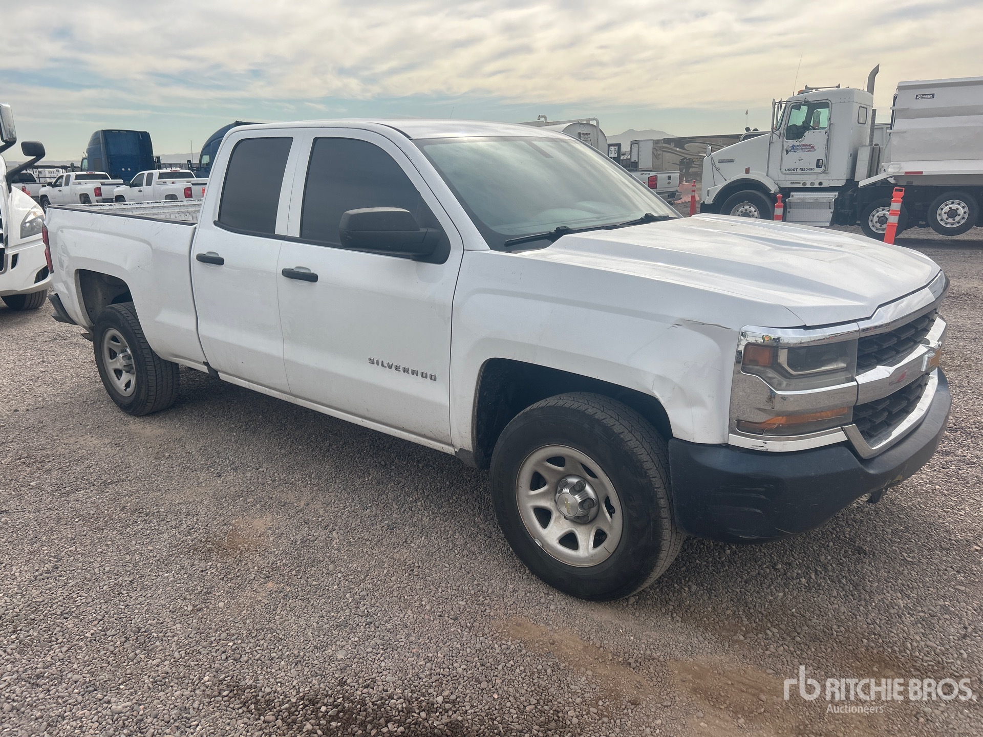 General Appearance with Picture, Right Front Corner