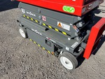 General Appearance - Scissor Lift* with Body Panels