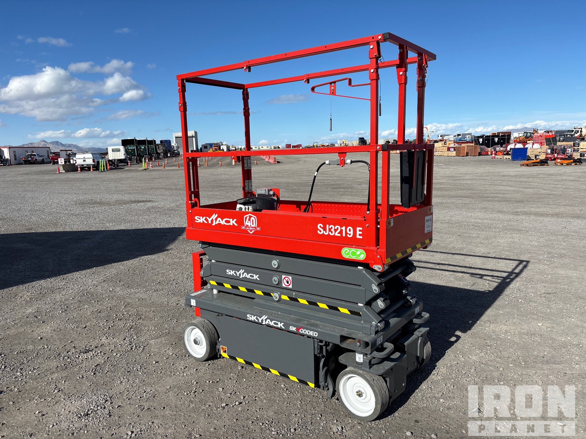 General Appearance - Scissor Lift* with Bild, Ecke vorne rechts