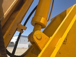 Hydraulics with Thumb Cylinder