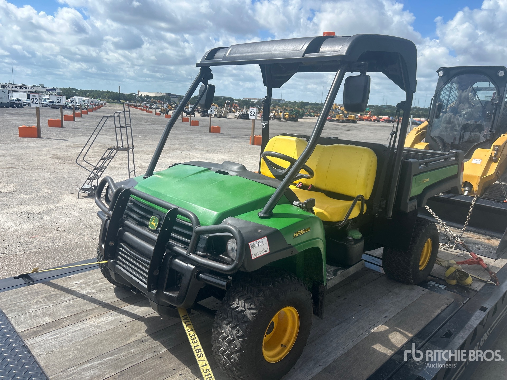 Photo of a 2018 John Deere HPX815E