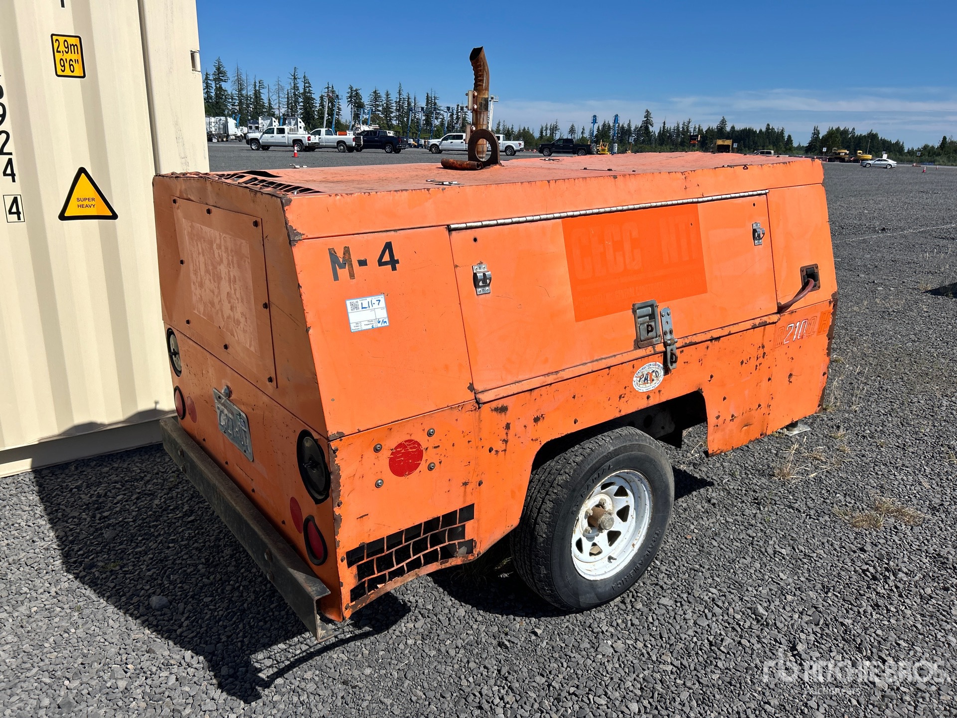 General Appearance with Picture, Right Rear Corner