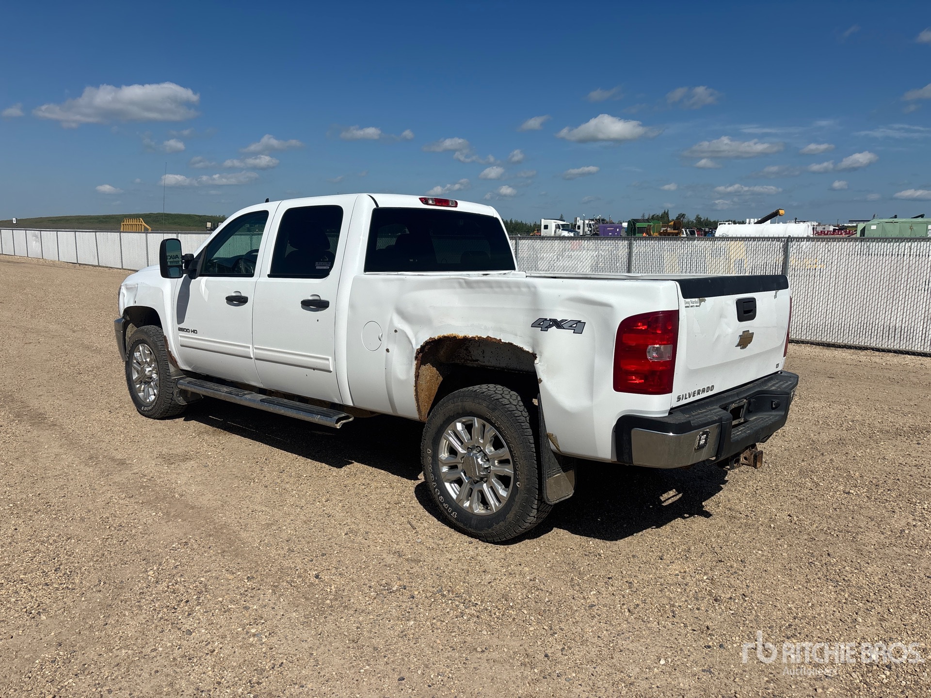 General Appearance with Picture, Left Rear Corner