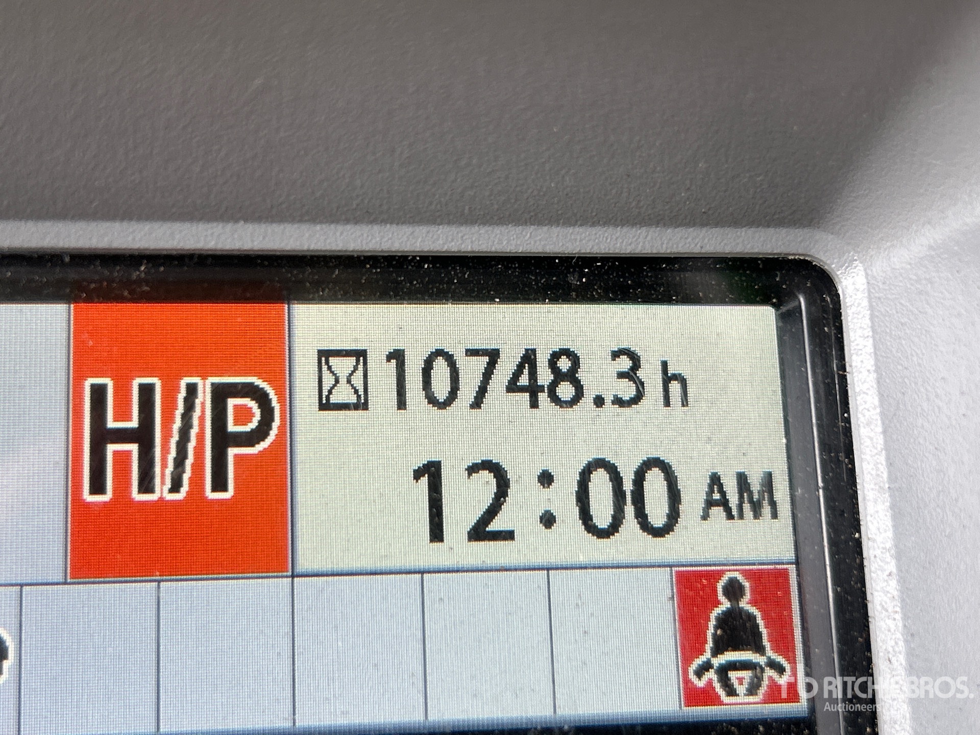 2019 John Deere 2145G
