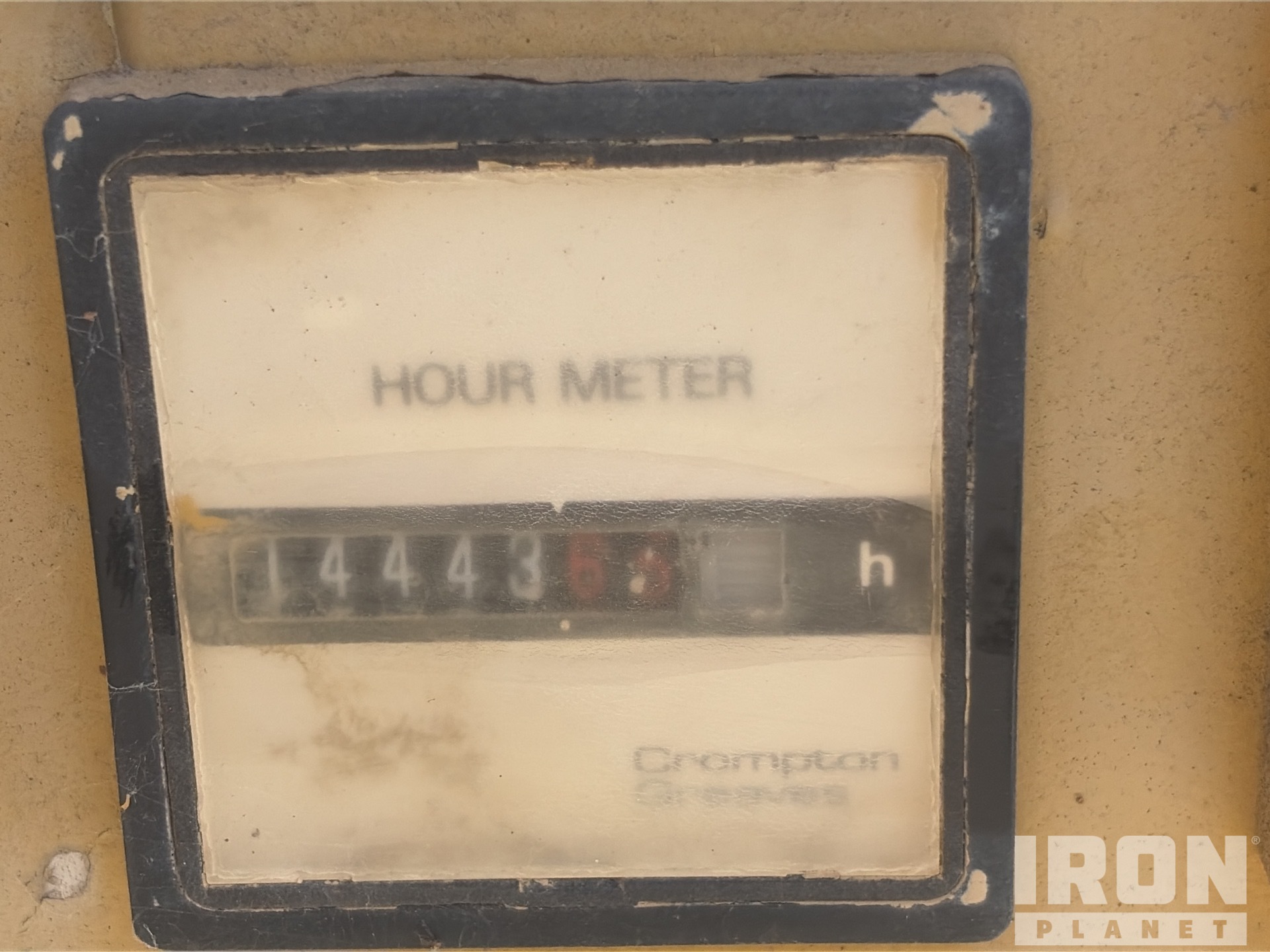 General Appearance with Hour Meter / Odometer