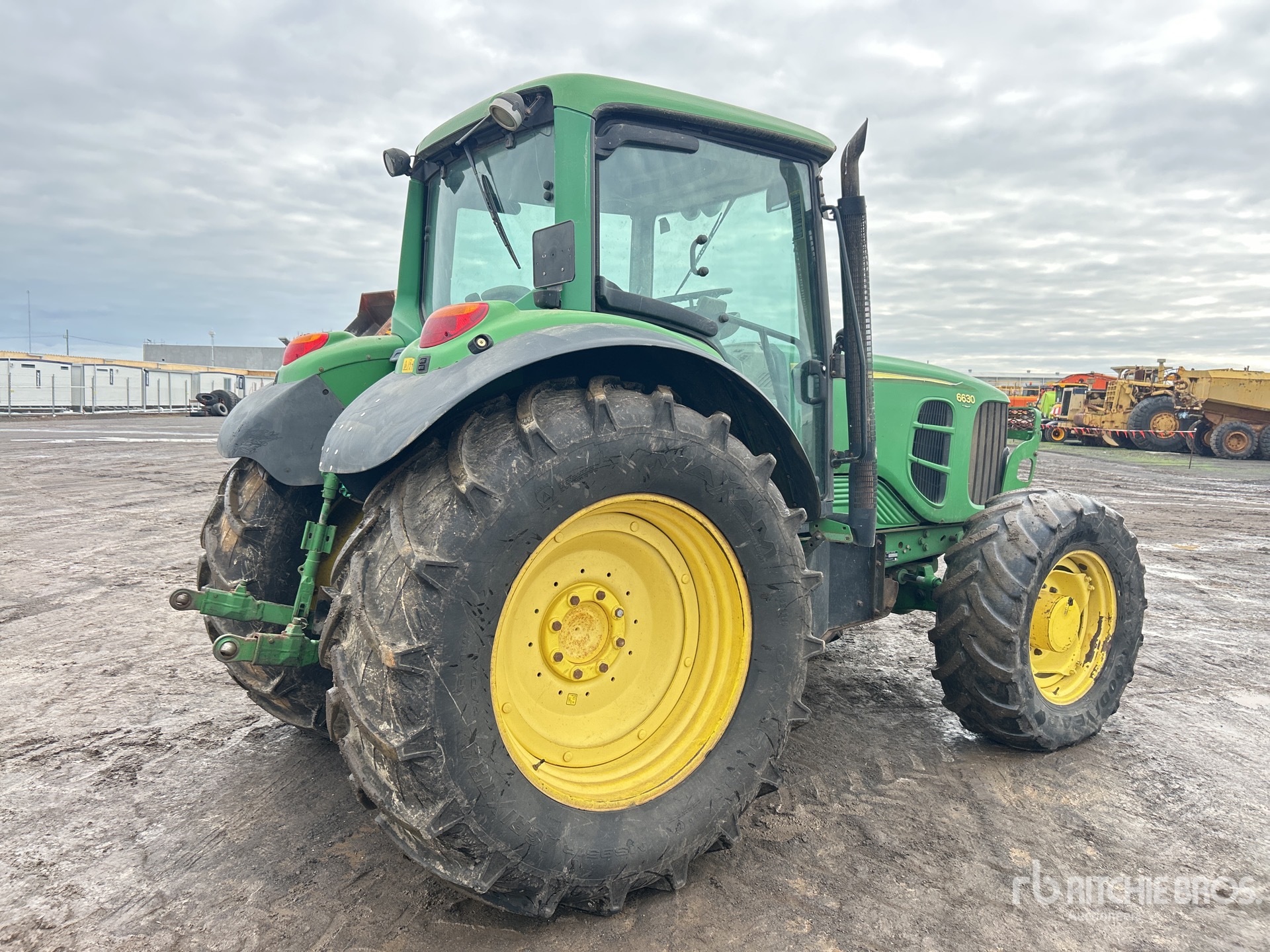 General Appearance with Picture, Right Rear Corner