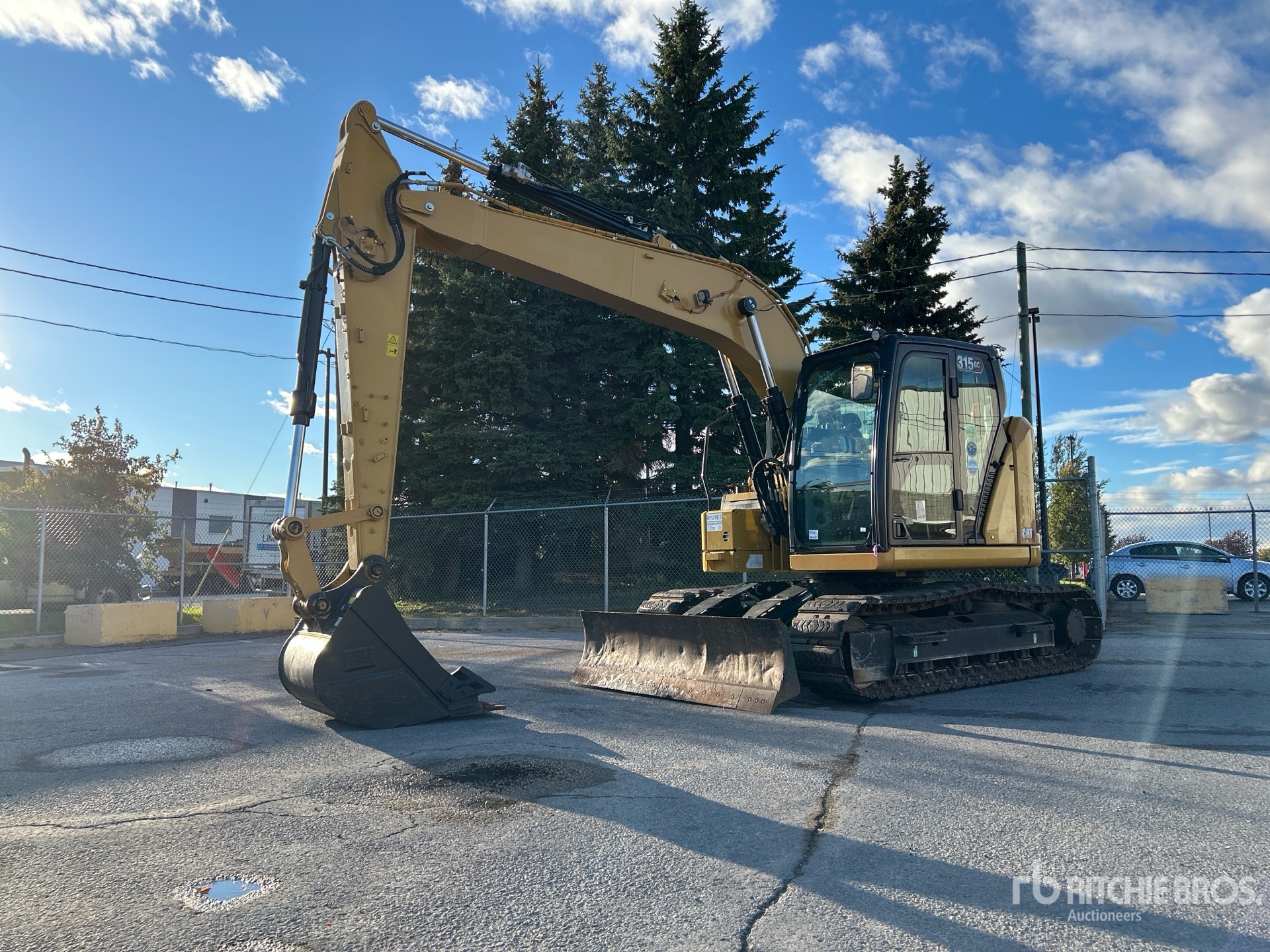 2022 Caterpillar 315GC