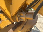Hydraulics with Saddle Positioning Cylinder