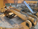 Hydraulics with Saddle Positioning Cylinder