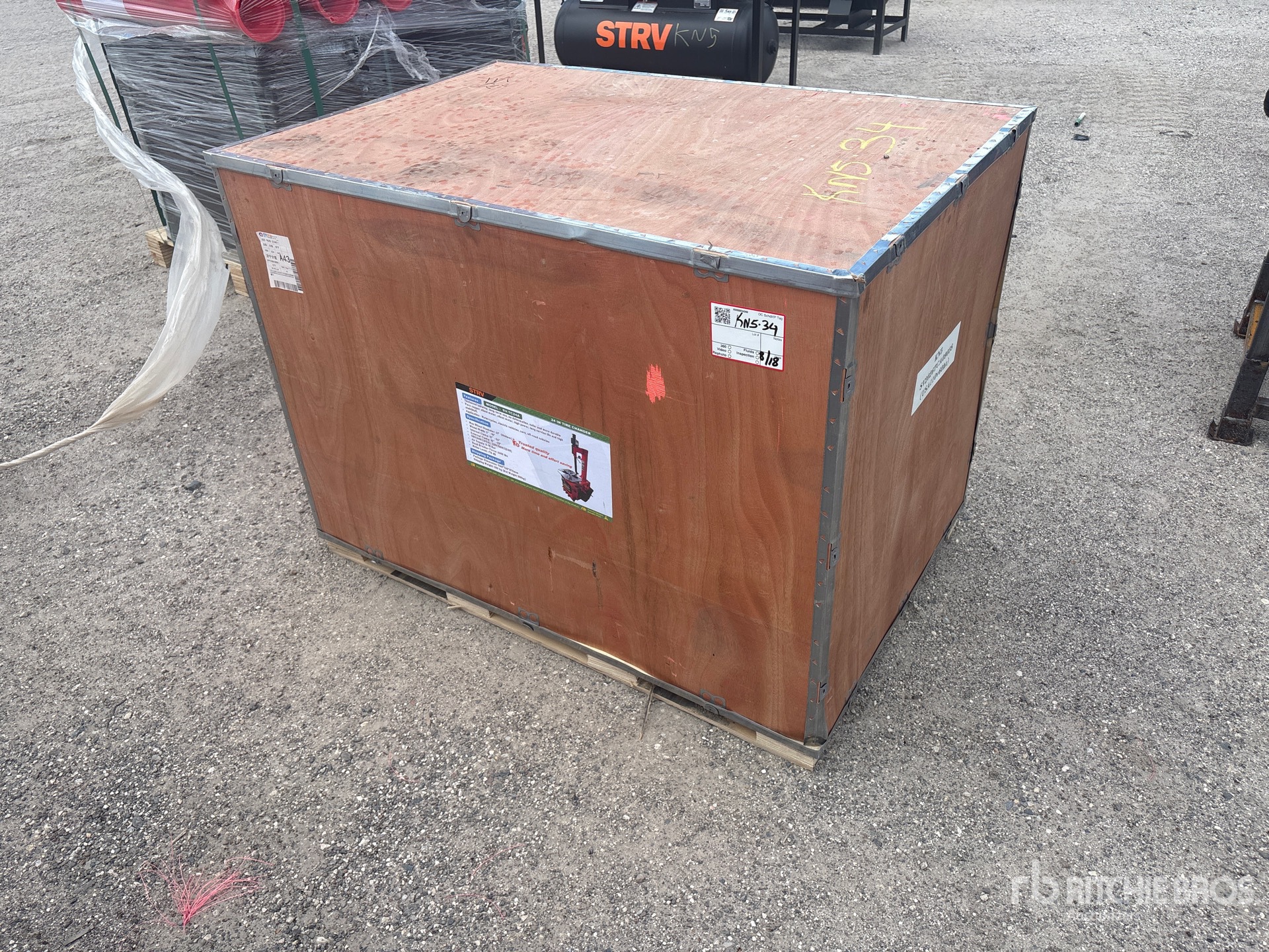 General Appearance with Picture, Right Rear Corner