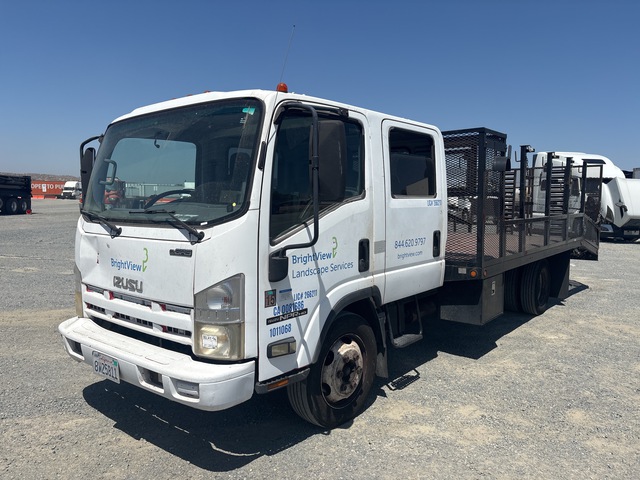 2009 Isuzu NPR 4x2 Landscape Truck