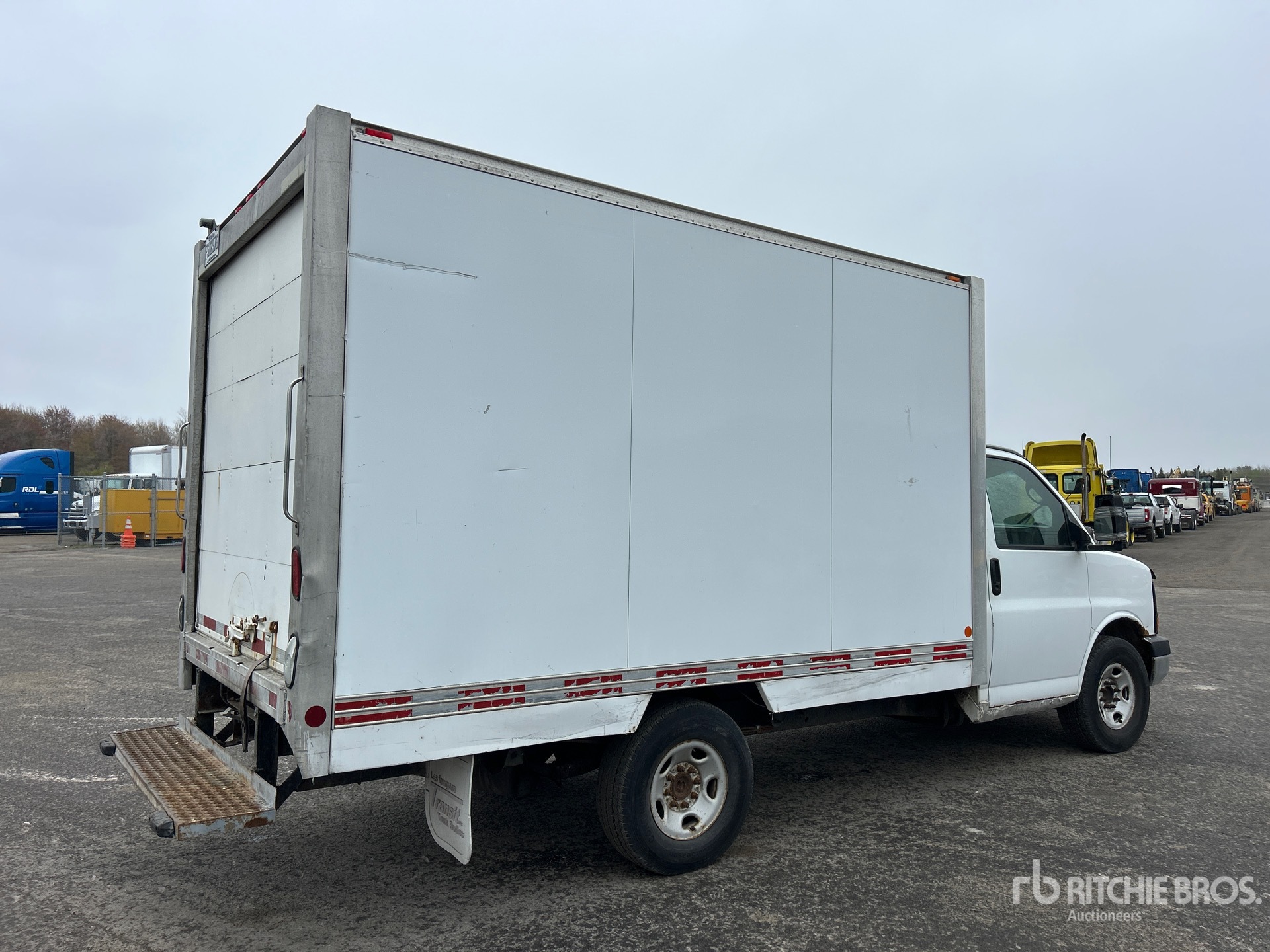General Appearance with Picture, Right Rear Corner