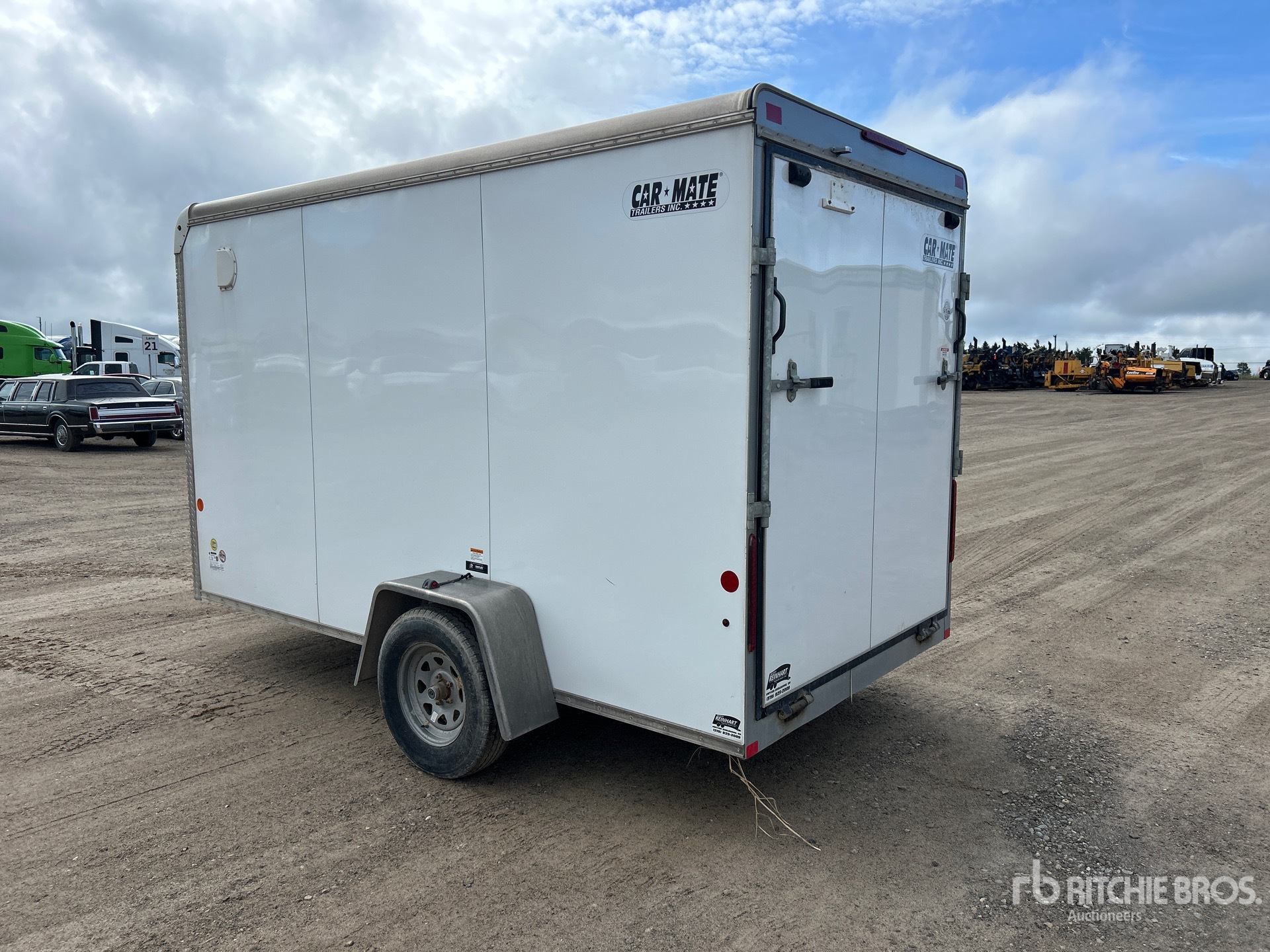 General Appearance with Picture, Left Rear Corner