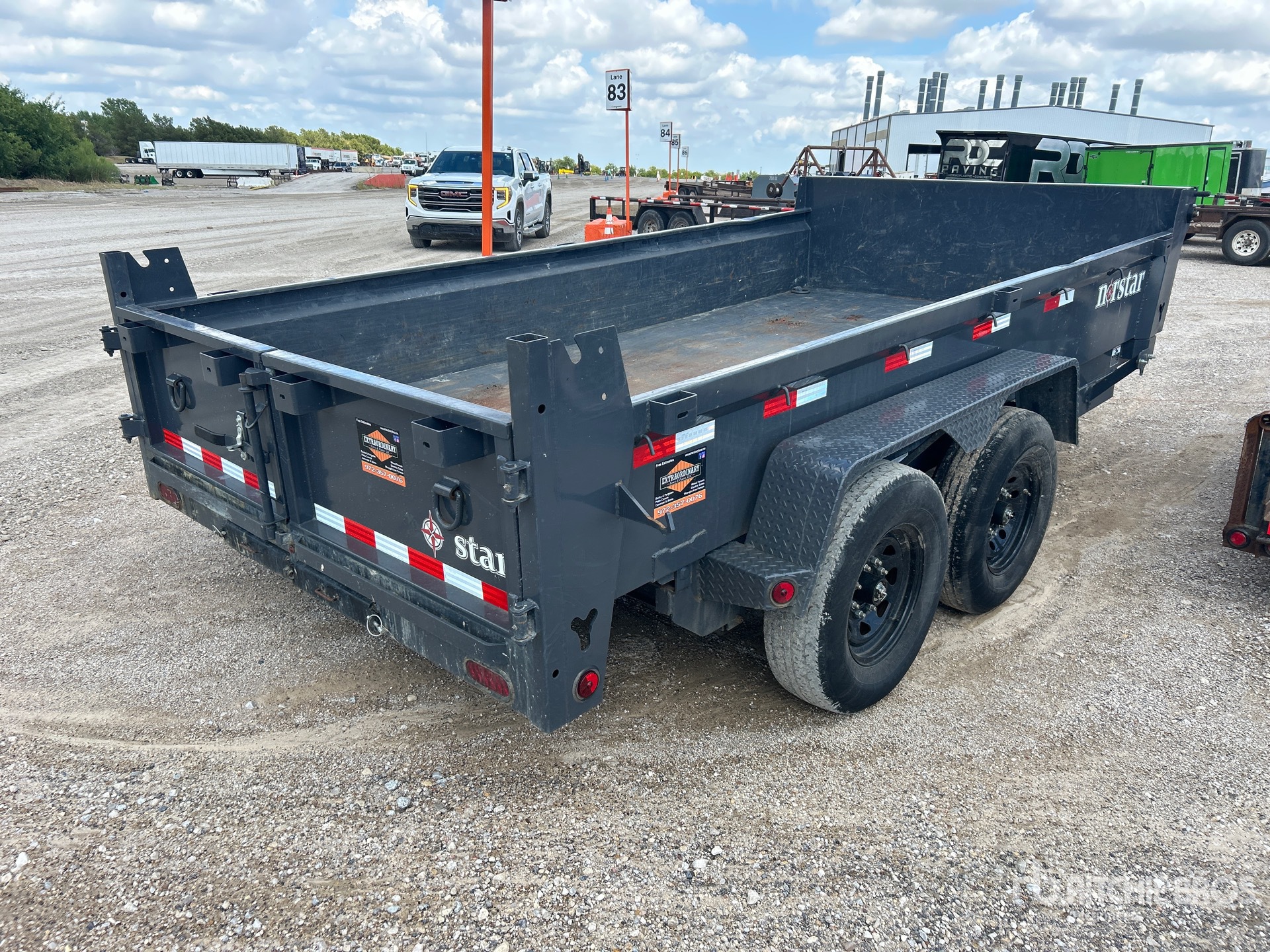 General Appearance with Picture, Right Rear Corner