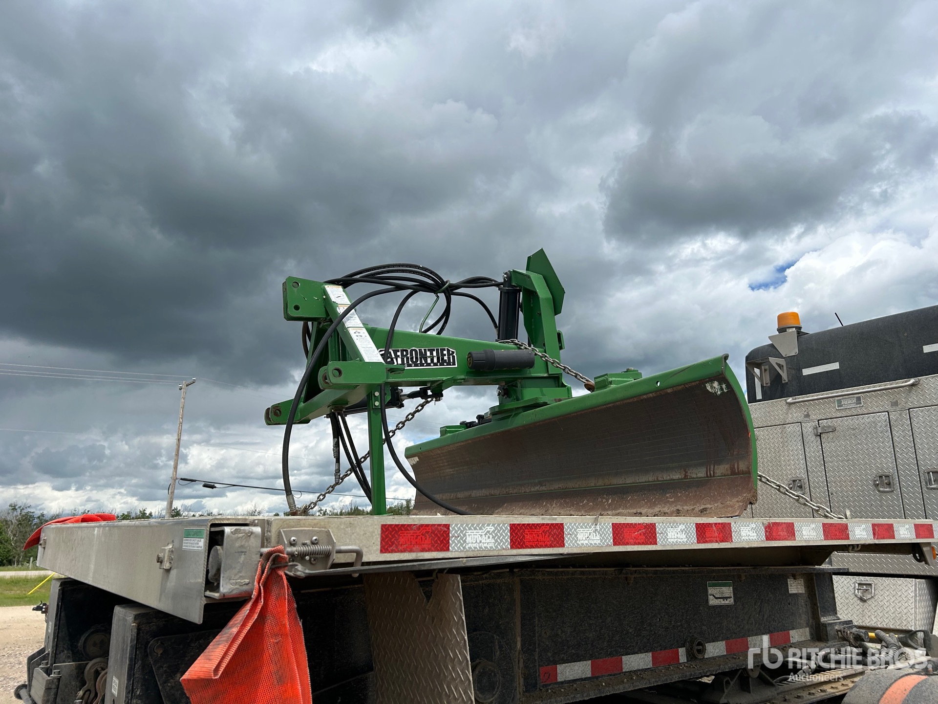 Photo of a  Frontier 7900