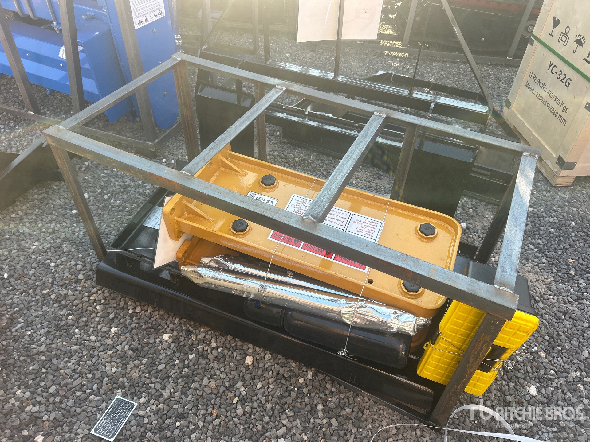 General Appearance with Picture, Left Rear Corner