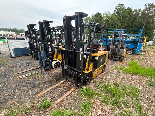 Cat EC25EN 4600 lb Forklift