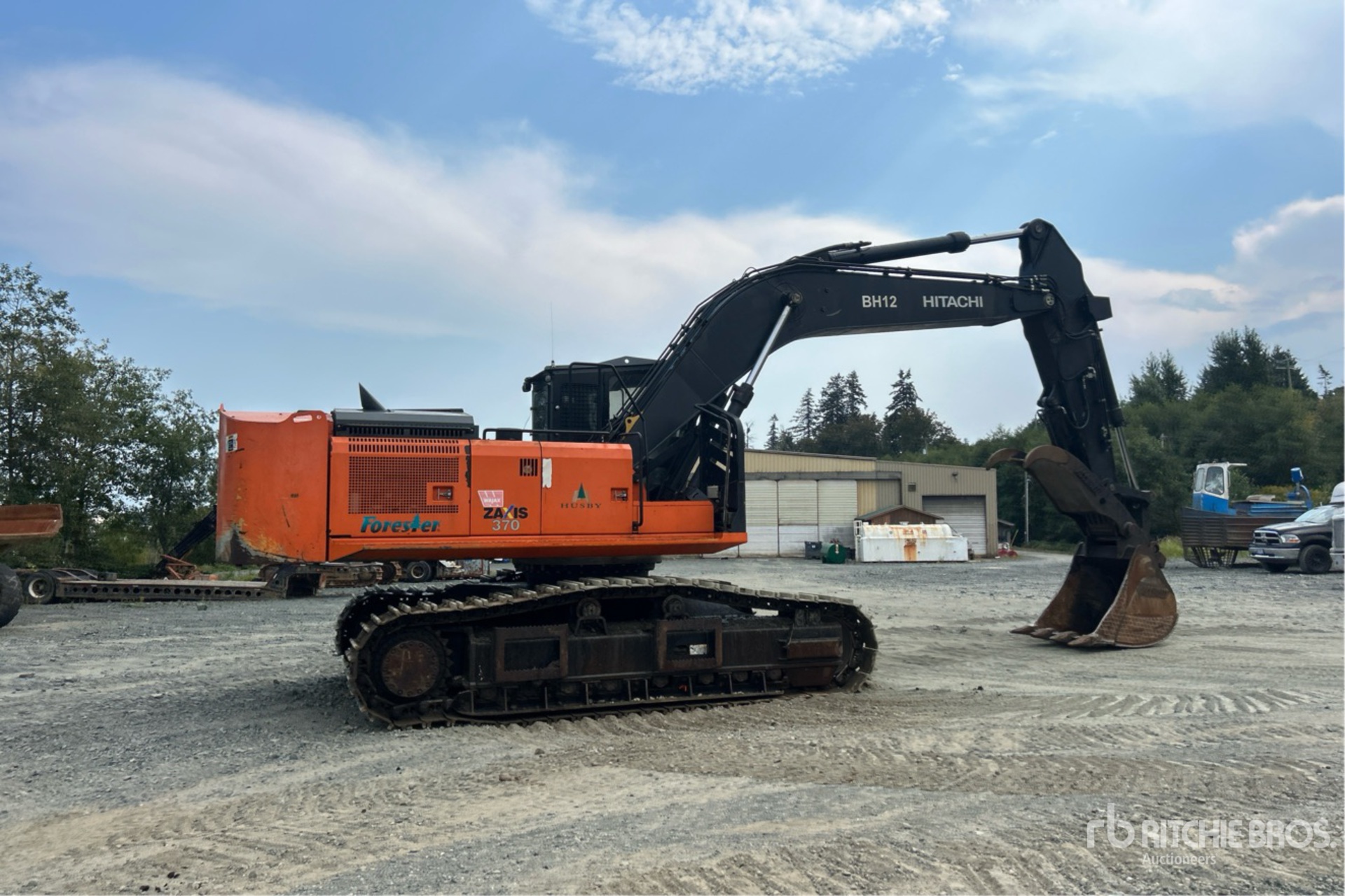 2015 Hitachi ZX370