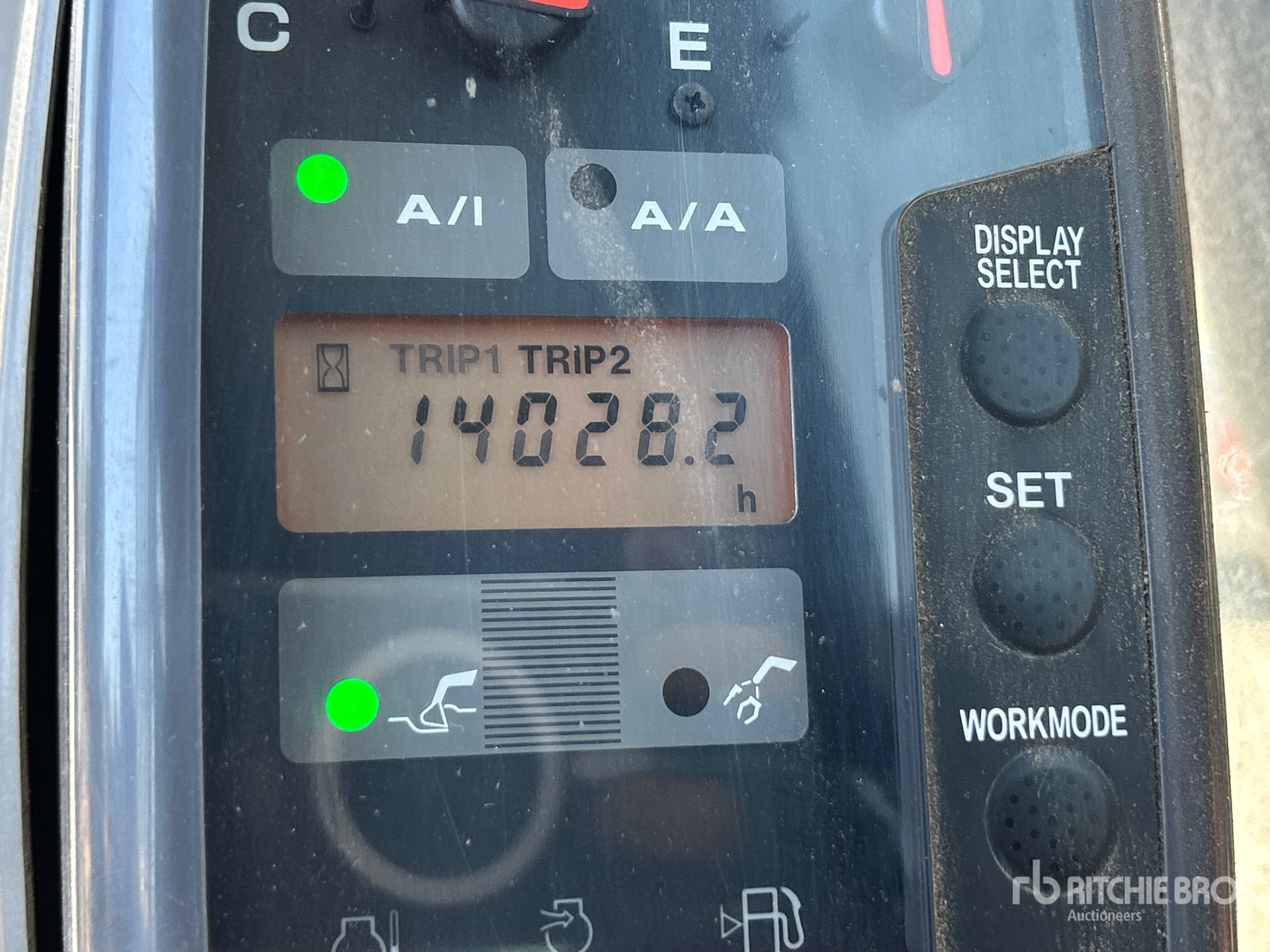 2015 Hitachi ZX370