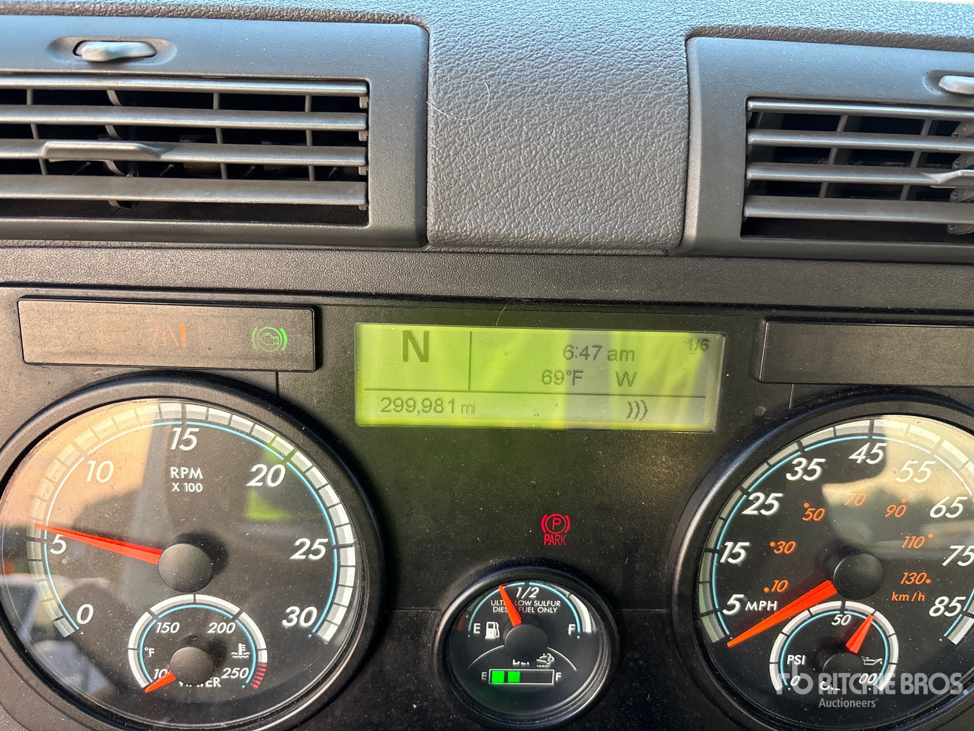 2019 Freightliner CASCADIA 125