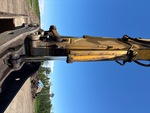 Hydraulics with Thumb Cylinder