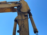 Hydraulics with Auxiliary Hydraulic Plumbing