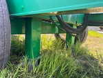 Carrier with Stabilizer Jacks