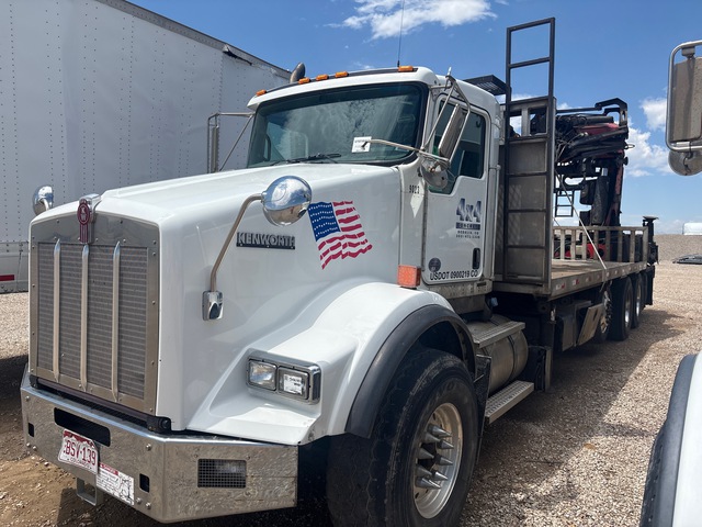 2019 Palfinger PK 50002 EH 37040 lb Knuckle Boom on 2020 Kenworth T800 10x4 Flatbed Truck with Crane (Inoperable)