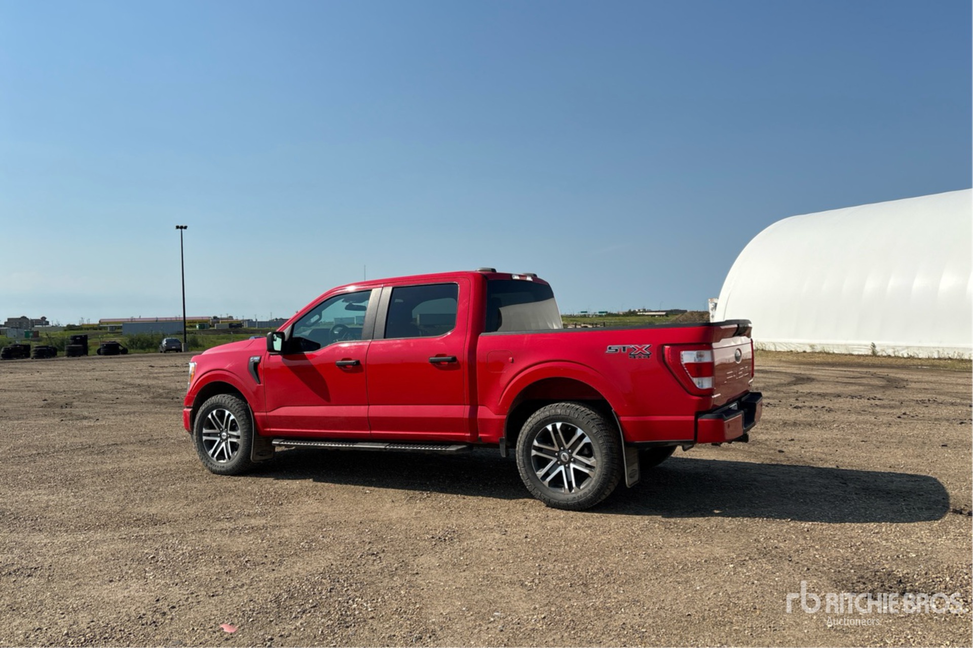 General Appearance with Picture, Left Rear Corner