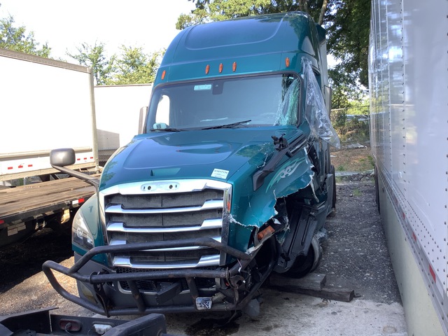 2020 Freightliner Cascadia 126 6x4 T/A Sleeper Truck Tractor