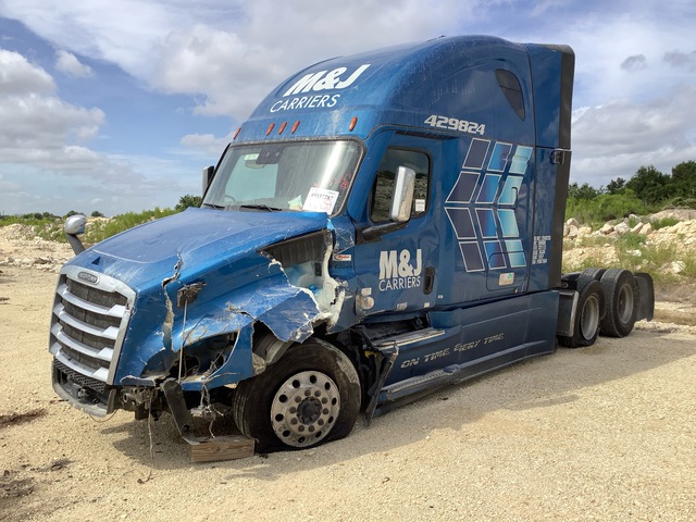 2023 Freightliner Cascadia 126 6x4 T/A Sleeper Truck Tractor (Inoperable)