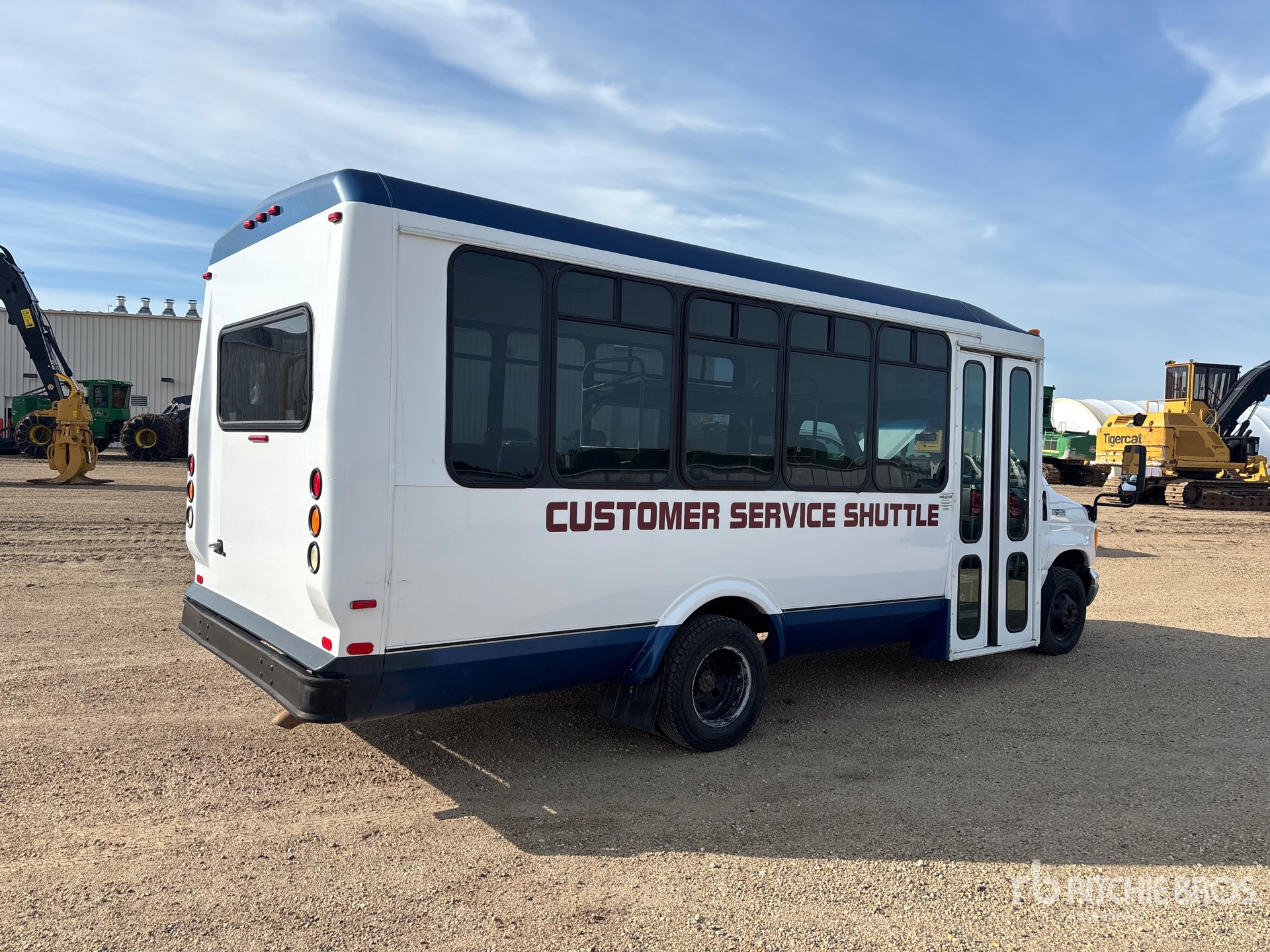 2003 Ford E-450 ECONOLINE