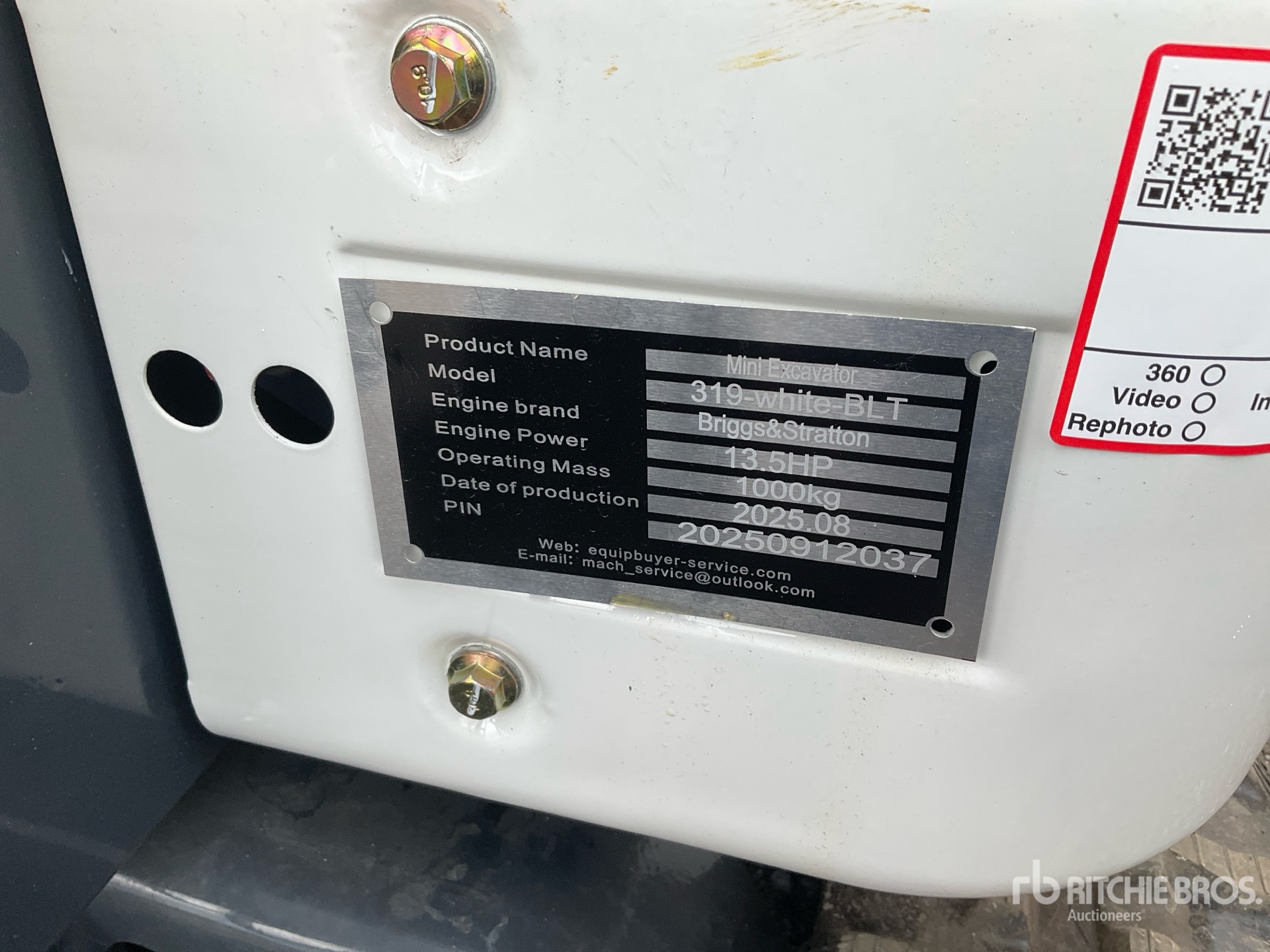 2025 MACHPRO LP-625-WHITE-BL