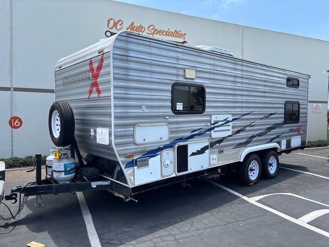 2012 Carson 19 ft T/A Toy Hauler Travel Trailer