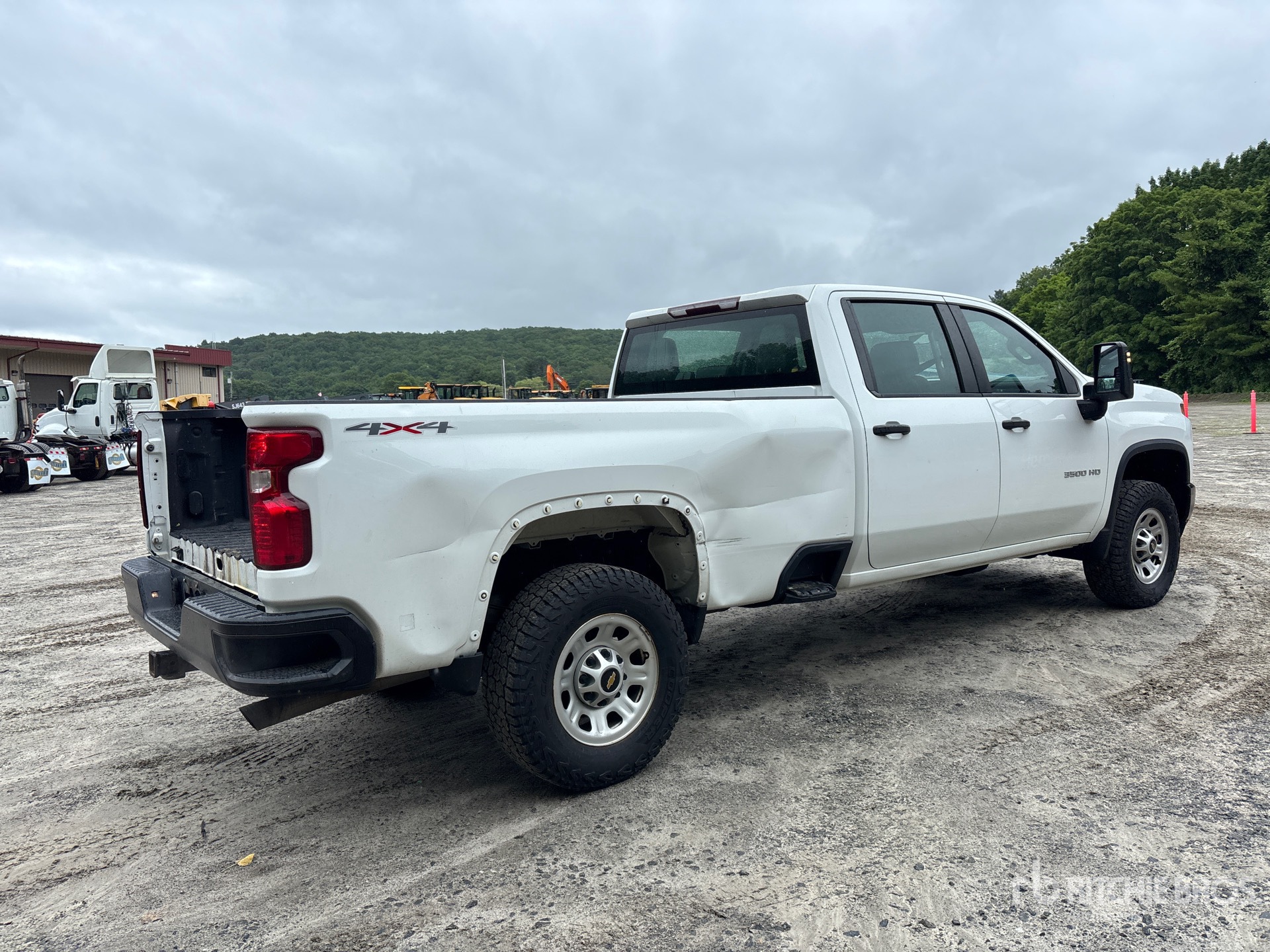General Appearance with Picture, Right Rear Corner