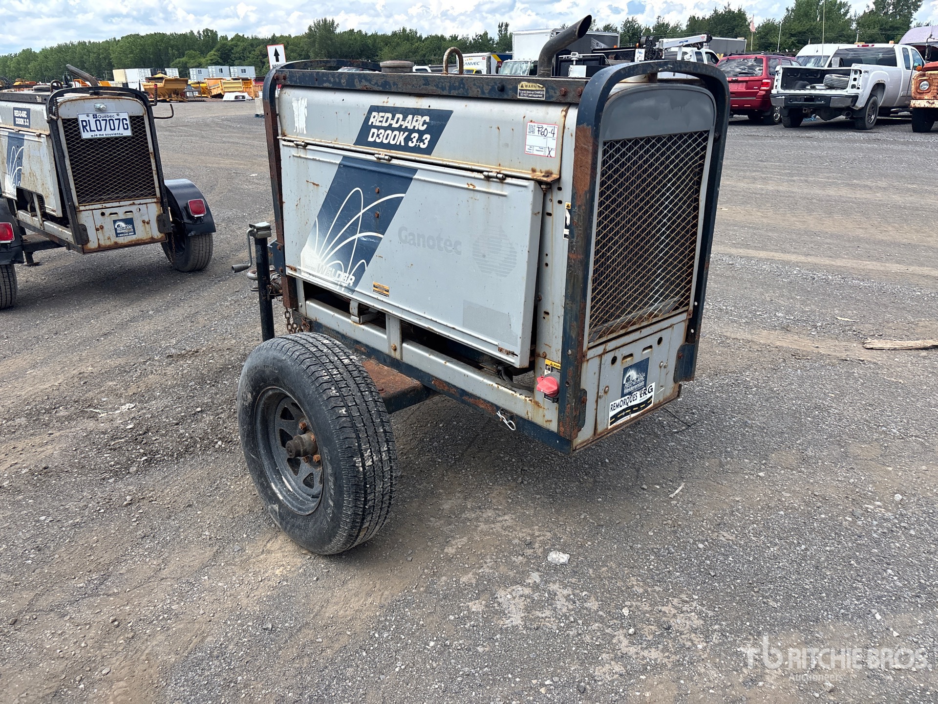 General Appearance with Picture, Left Rear Corner