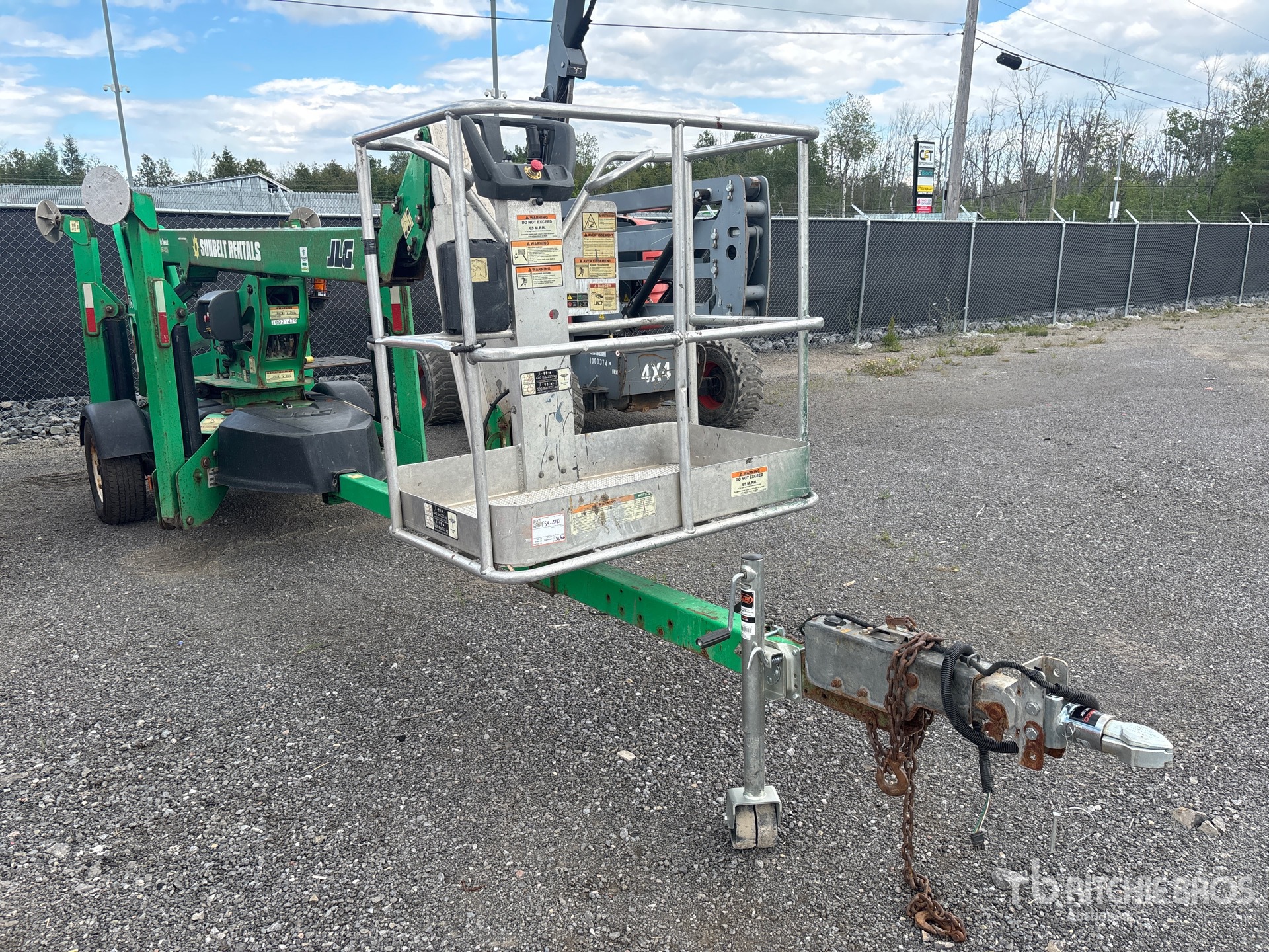 Photo of a 2017 JLG T500J