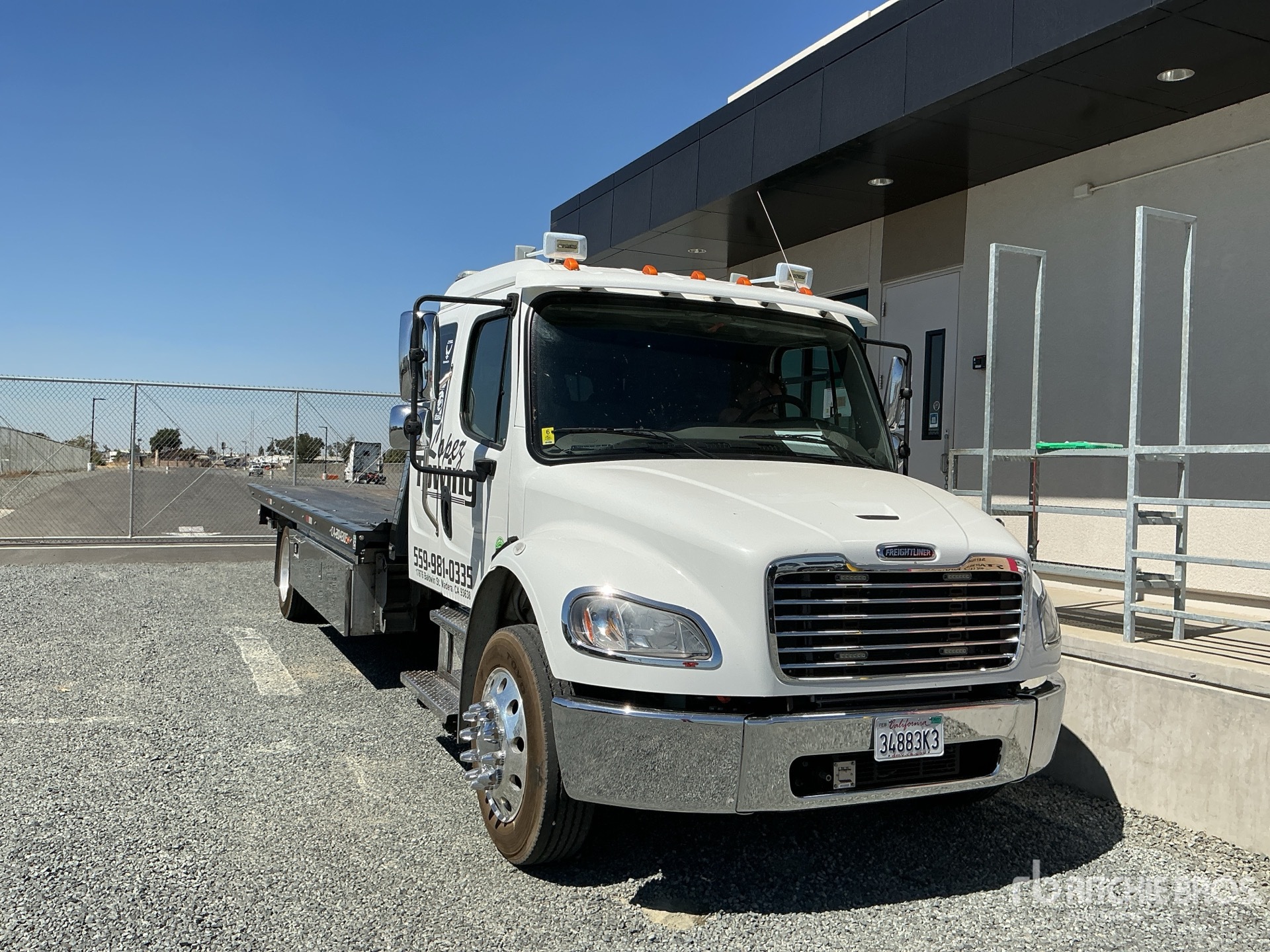 2022 Freightliner M2