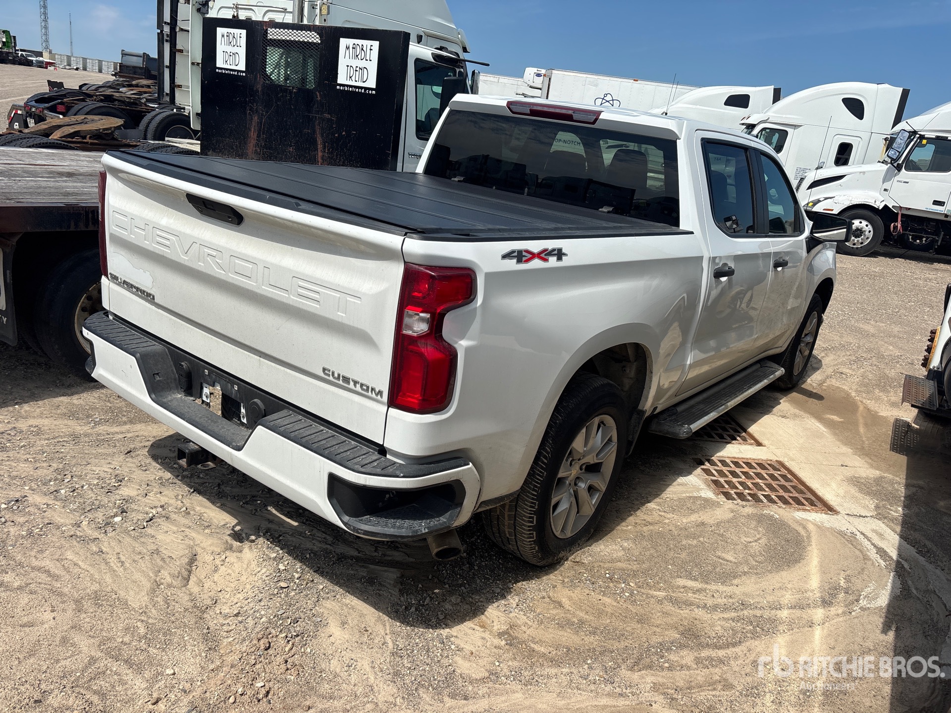 General Appearance with Picture, Right Rear Corner