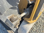 Hydraulics with Mast Tilt Cylinders