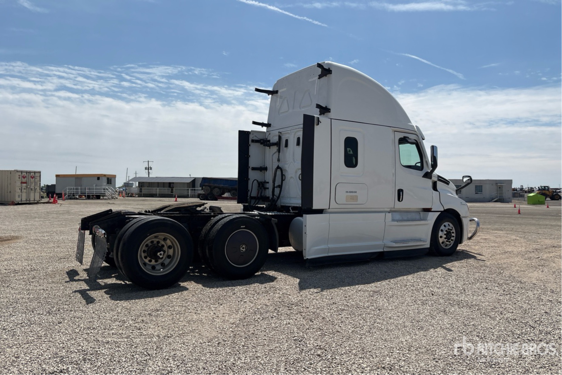 2022 Freightliner CASCADIA 126