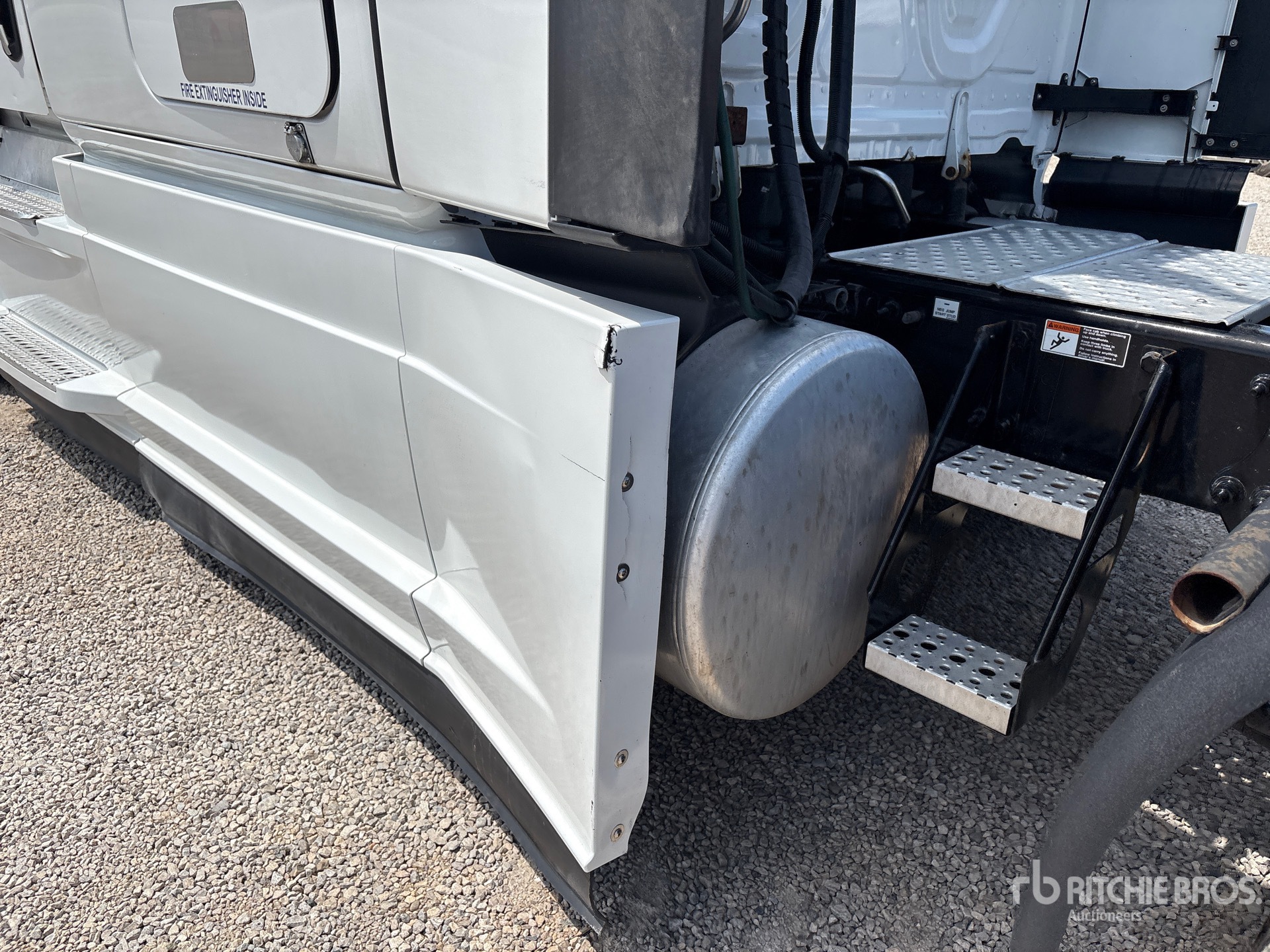 2022 Freightliner CASCADIA 126