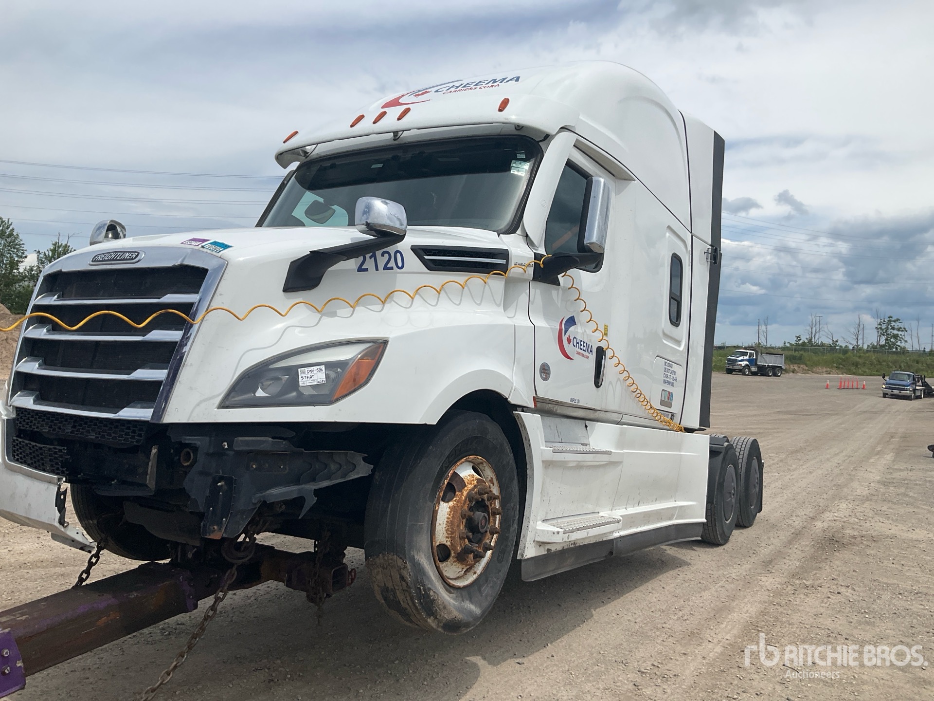 2023 Freightliner CASCADIA 126