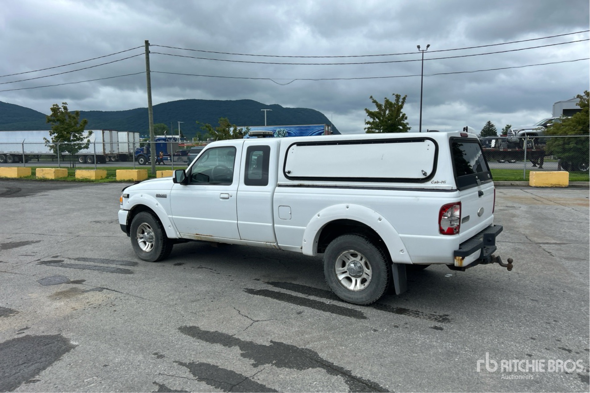 General Appearance with Picture, Left Rear Corner