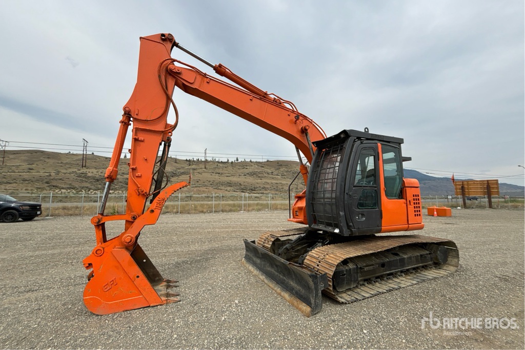 2007 Hitachi ZX135US Tracked Excavator | Ritchie Bros. Auctioneers