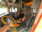 Cab with Sedili/braccioli