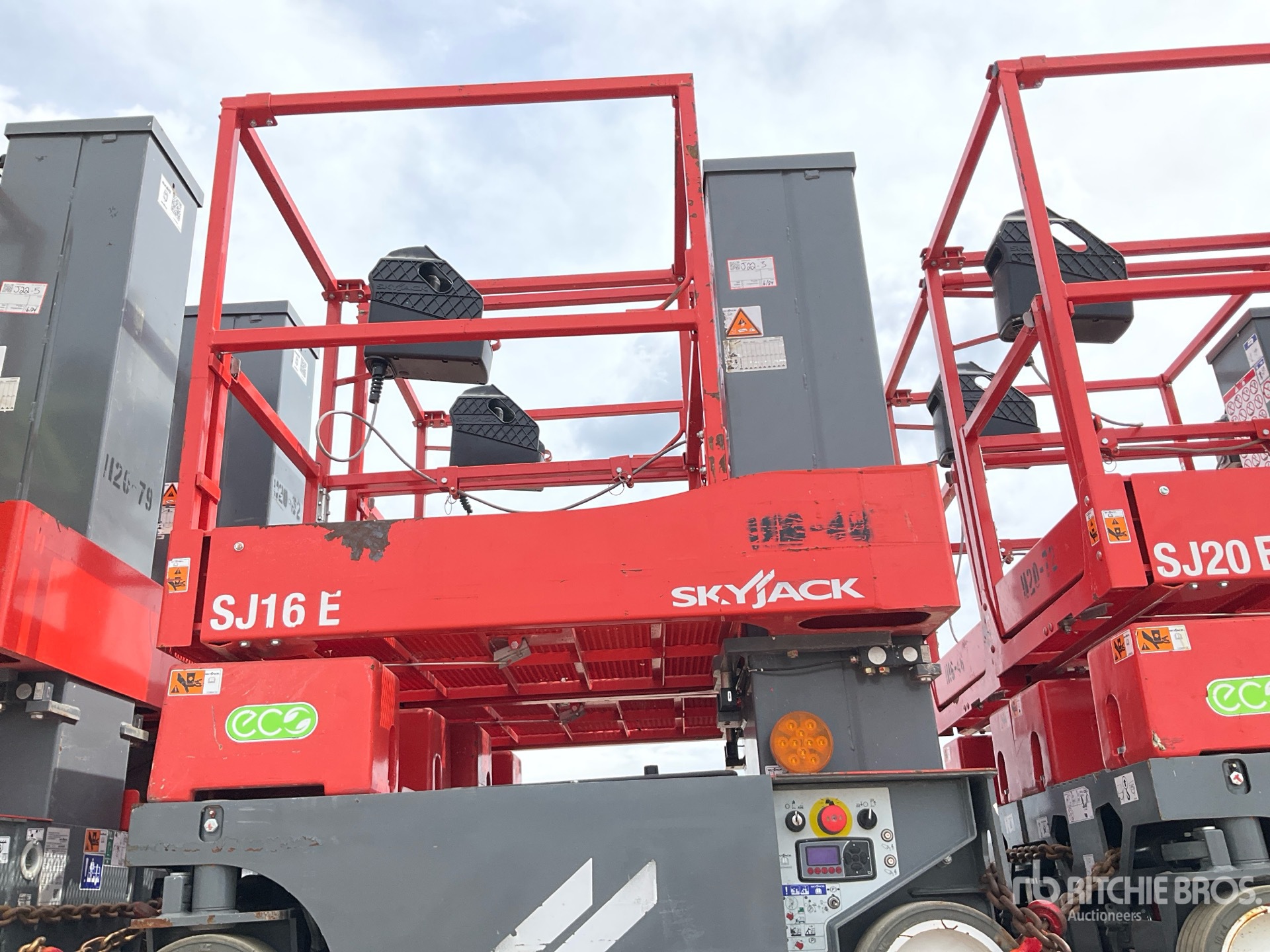 Photo of a 2023 Skyjack SJ16E