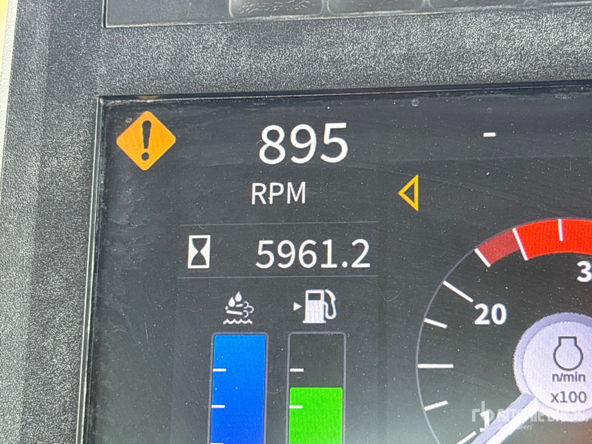 General Appearance with Hour Meter / Odometer