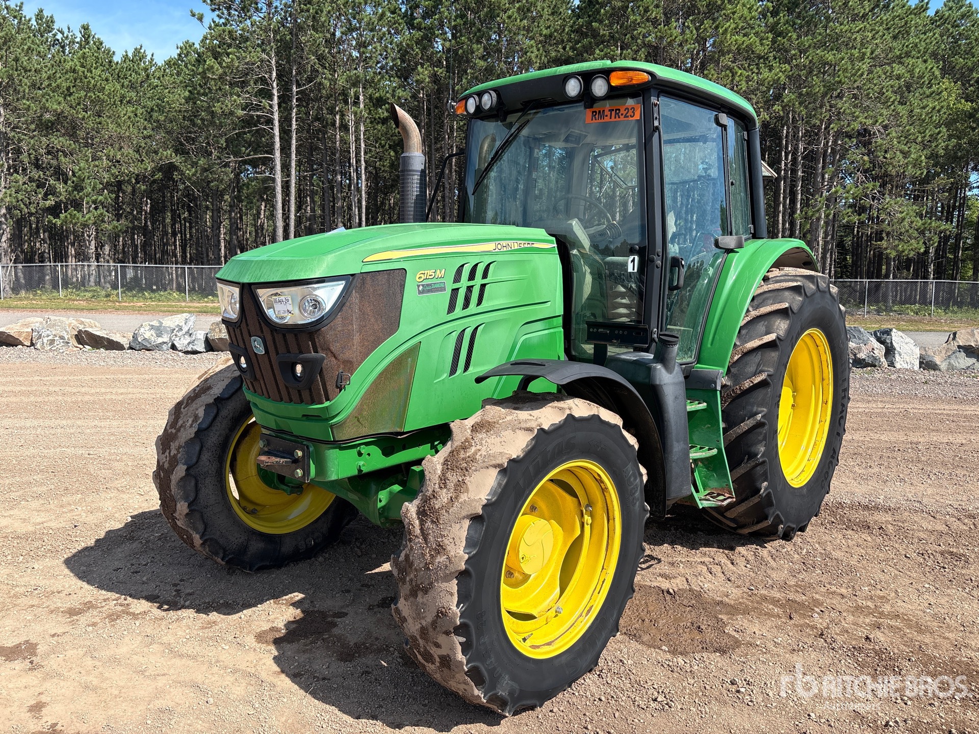 Photo of 2015 John Deere 6115M